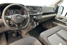 Valkoinen Volkswagen CRAFTER 2020 kuva 9.