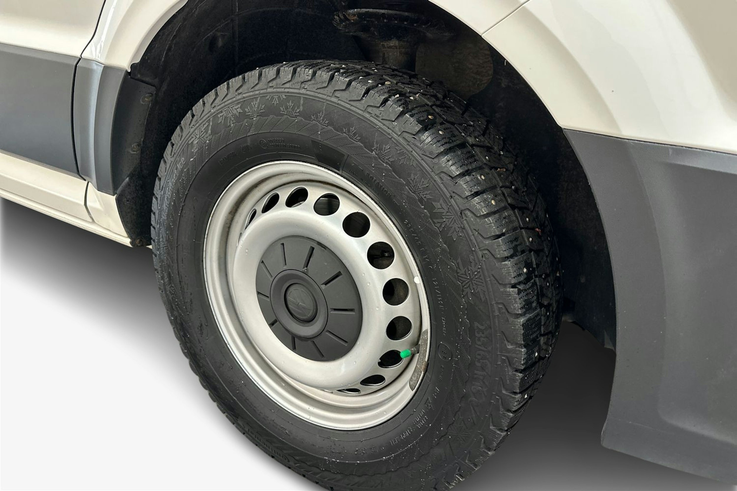 Valkoinen Volkswagen CRAFTER 2020 kuva 12.