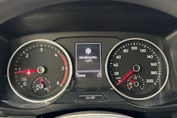 Valkoinen Volkswagen CRAFTER 2020 kuva 13.