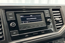 Valkoinen Volkswagen CRAFTER 2020 kuva 17.