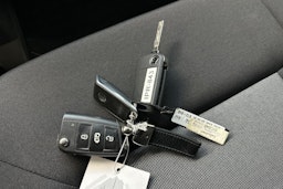 Valkoinen Volkswagen CRAFTER 2020 kuva 20.