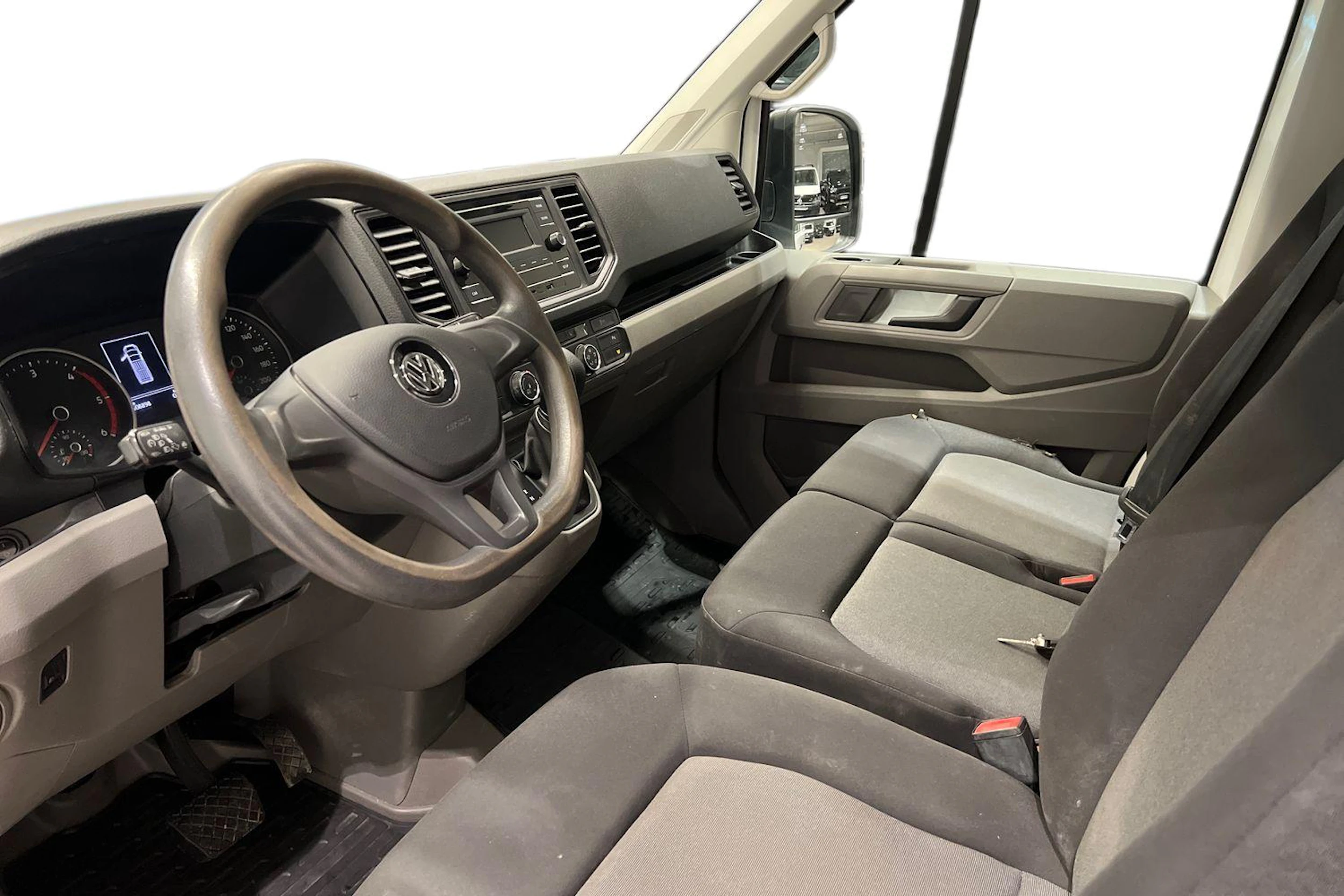 Valkoinen Volkswagen CRAFTER 2020 kuva 8.