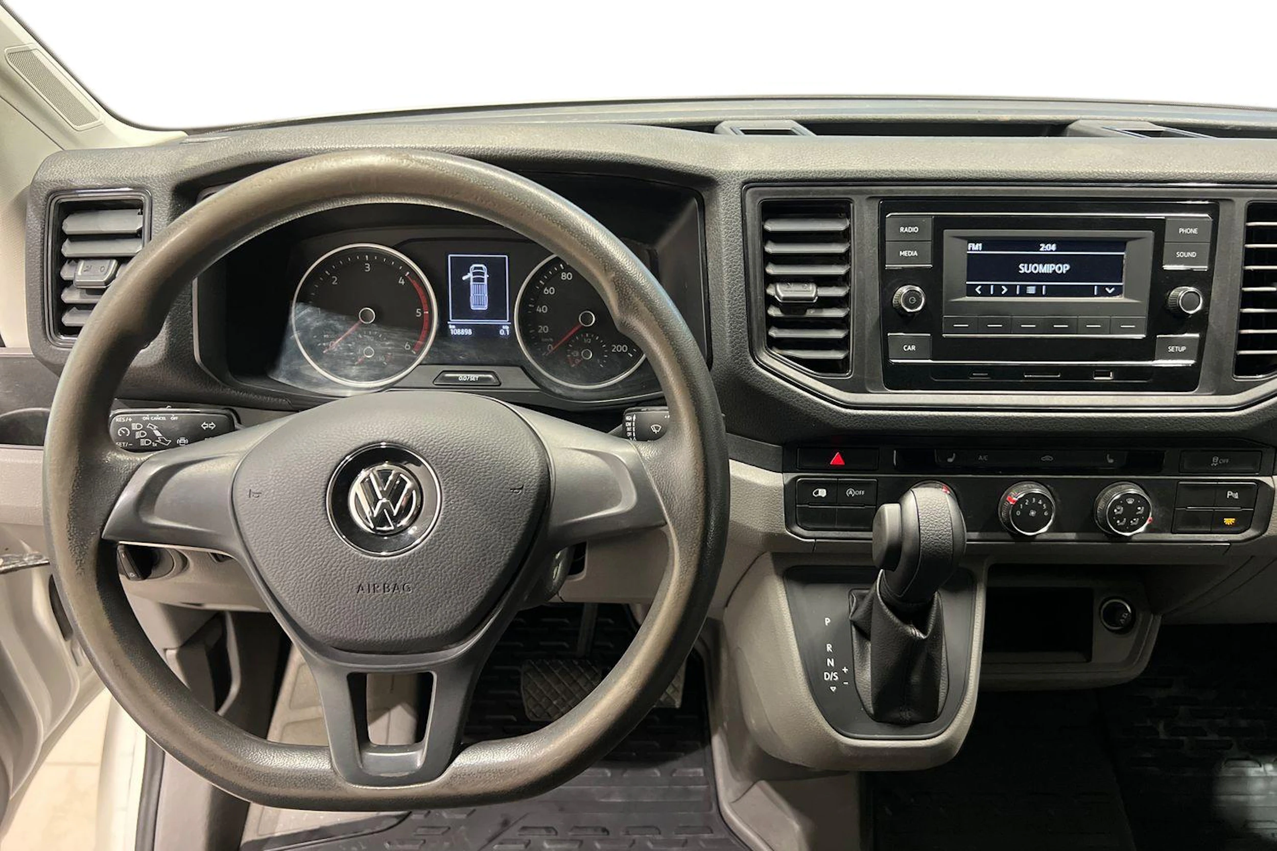 Valkoinen Volkswagen CRAFTER 2020 kuva 9.
