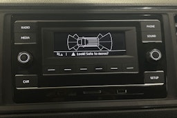 valkoinen Volkswagen Crafter 2020 kuva 13.