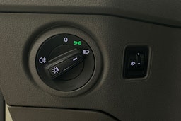 valkoinen Volkswagen Crafter 2020 kuva 18.