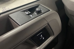 valkoinen Volkswagen Crafter 2020 kuva 19.