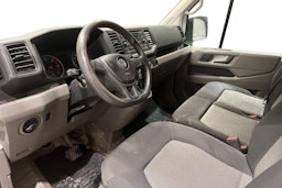 Valkoinen Volkswagen CRAFTER 2020 kuva 3.