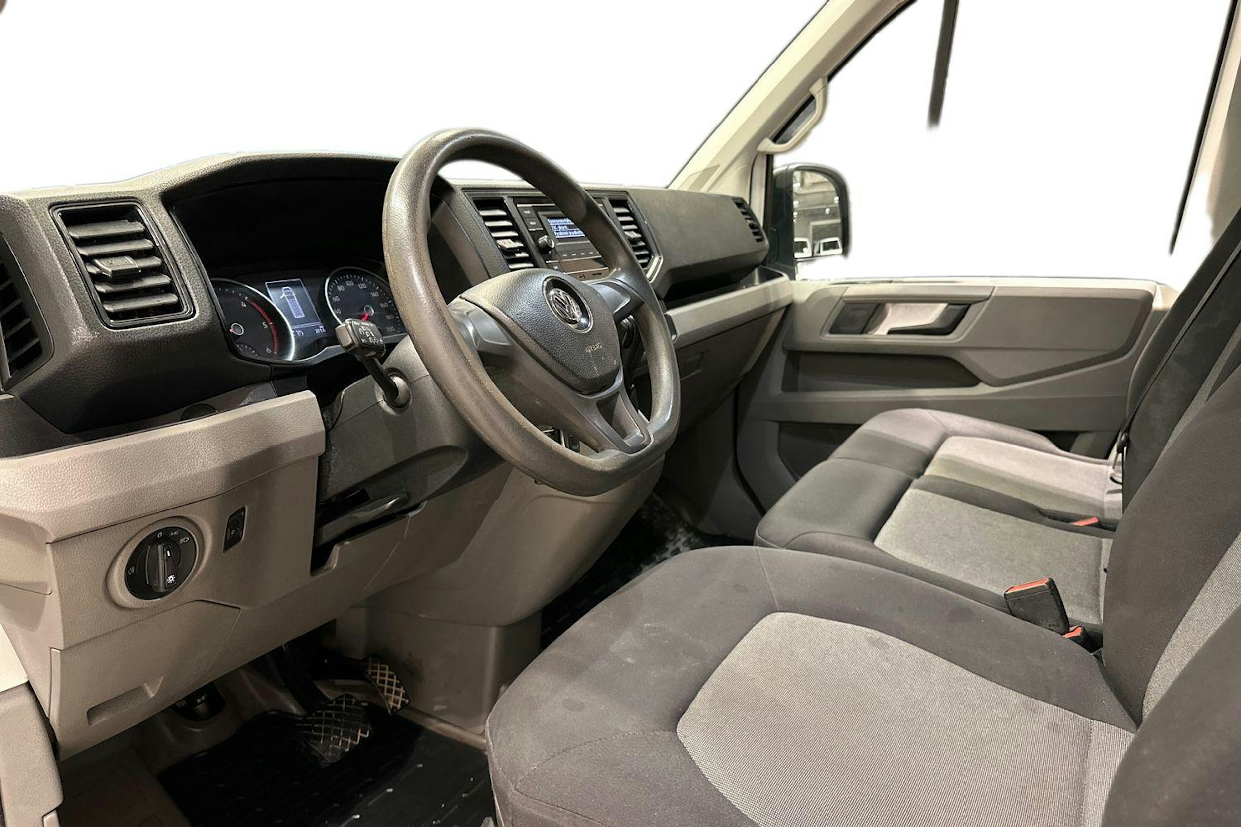 Valkoinen Volkswagen CRAFTER 2020 kuva 6.