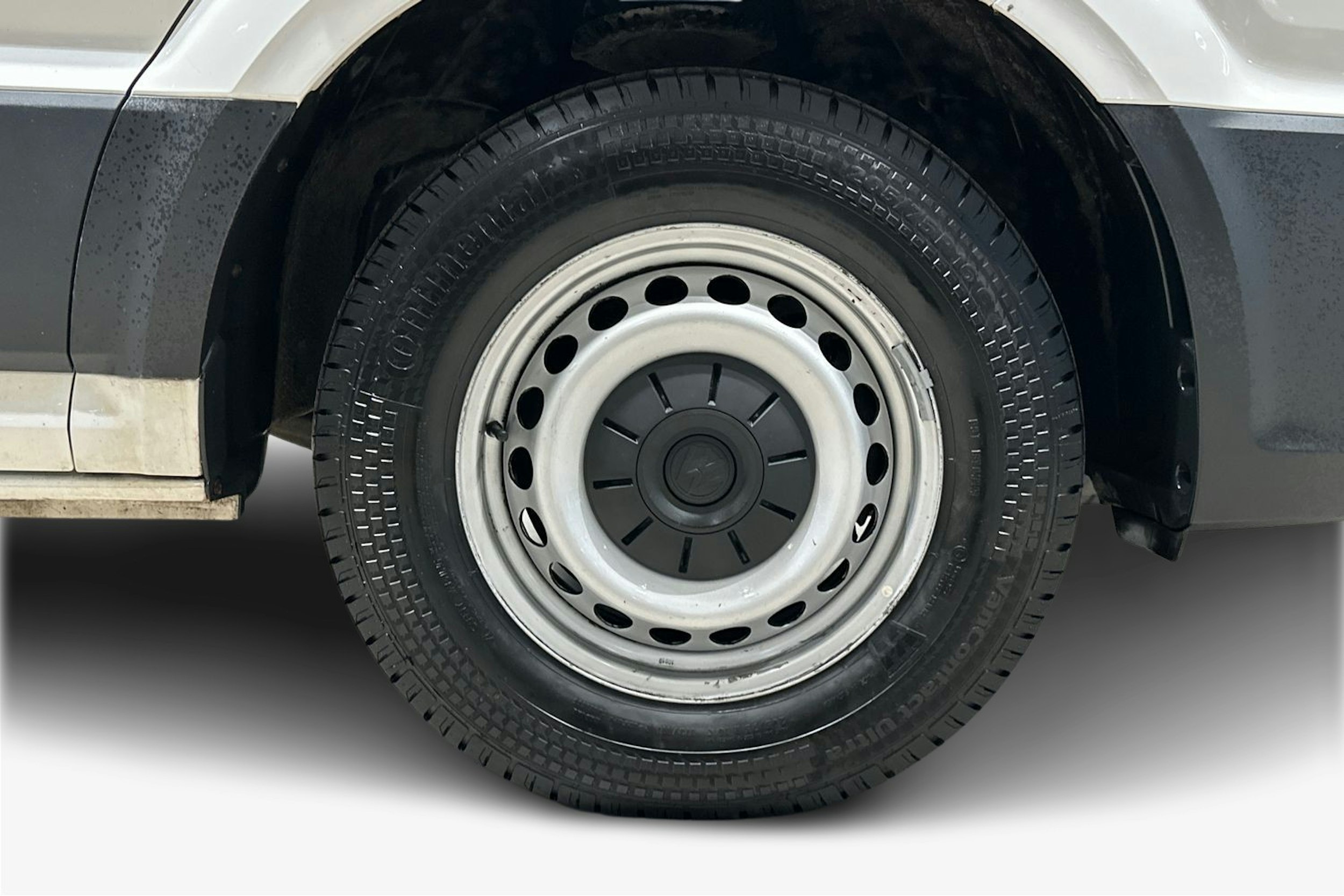 Valkoinen Volkswagen CRAFTER 2020 kuva 9.