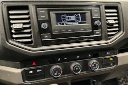 Valkoinen Volkswagen CRAFTER 2020 kuva 14.