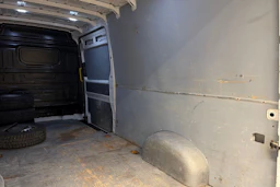 Valkoinen Volkswagen CRAFTER 2020 kuva 29.