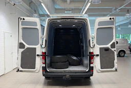 Valkoinen Volkswagen CRAFTER 2020 kuva 24.