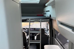sininen Volkswagen Crafter 2020 kuva 12.