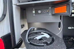 sininen Volkswagen Crafter 2020 kuva 17.