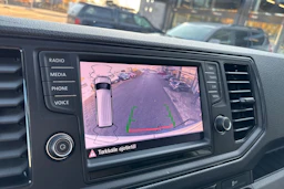 sininen Volkswagen Crafter 2020 kuva 32.