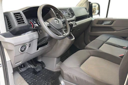 valkoinen Volkswagen Crafter 2020 kuva 8.