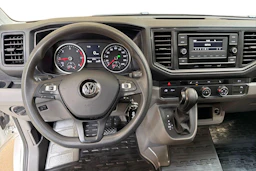 valkoinen Volkswagen Crafter 2020 kuva 9.