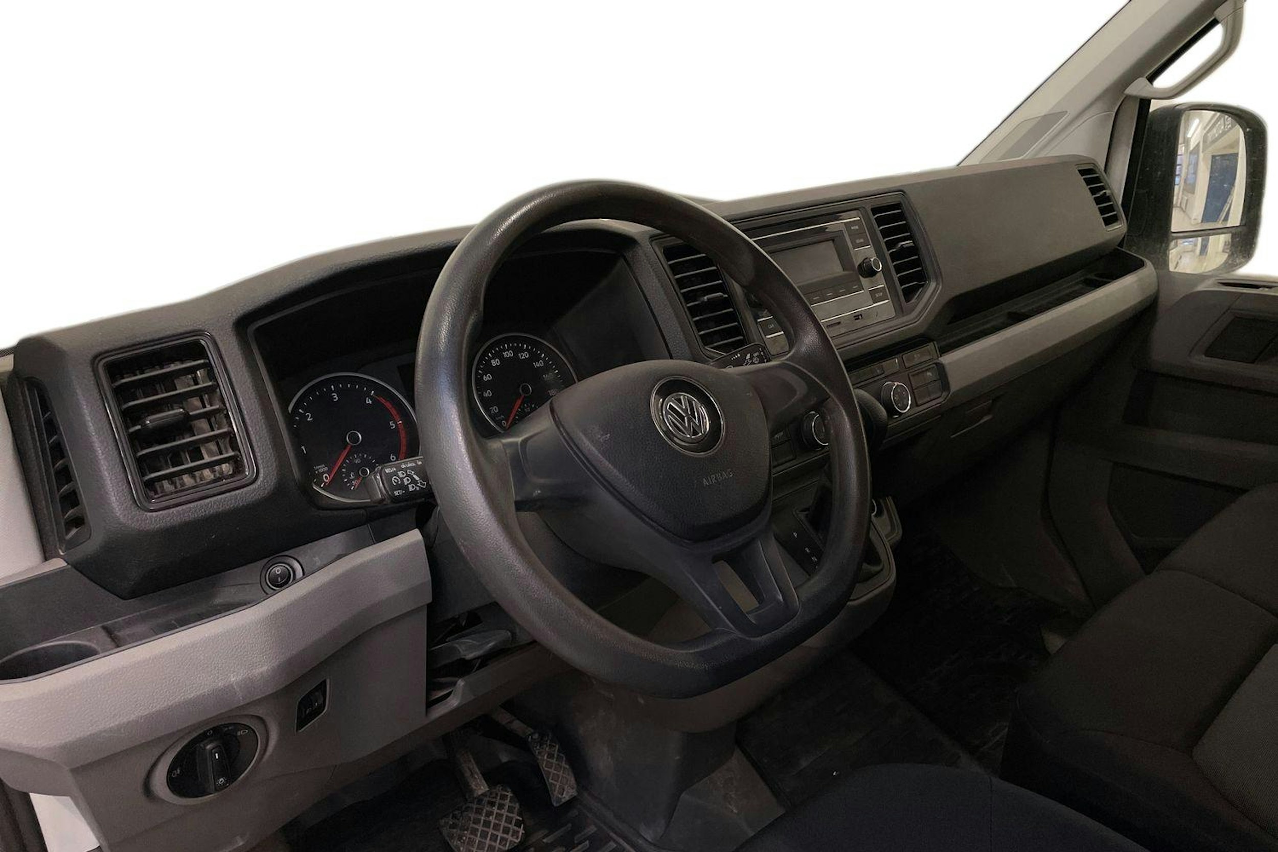 valkoinen Volkswagen Crafter 2020 kuva 3.