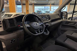 valkoinen Volkswagen Crafter 2020 kuva 4.