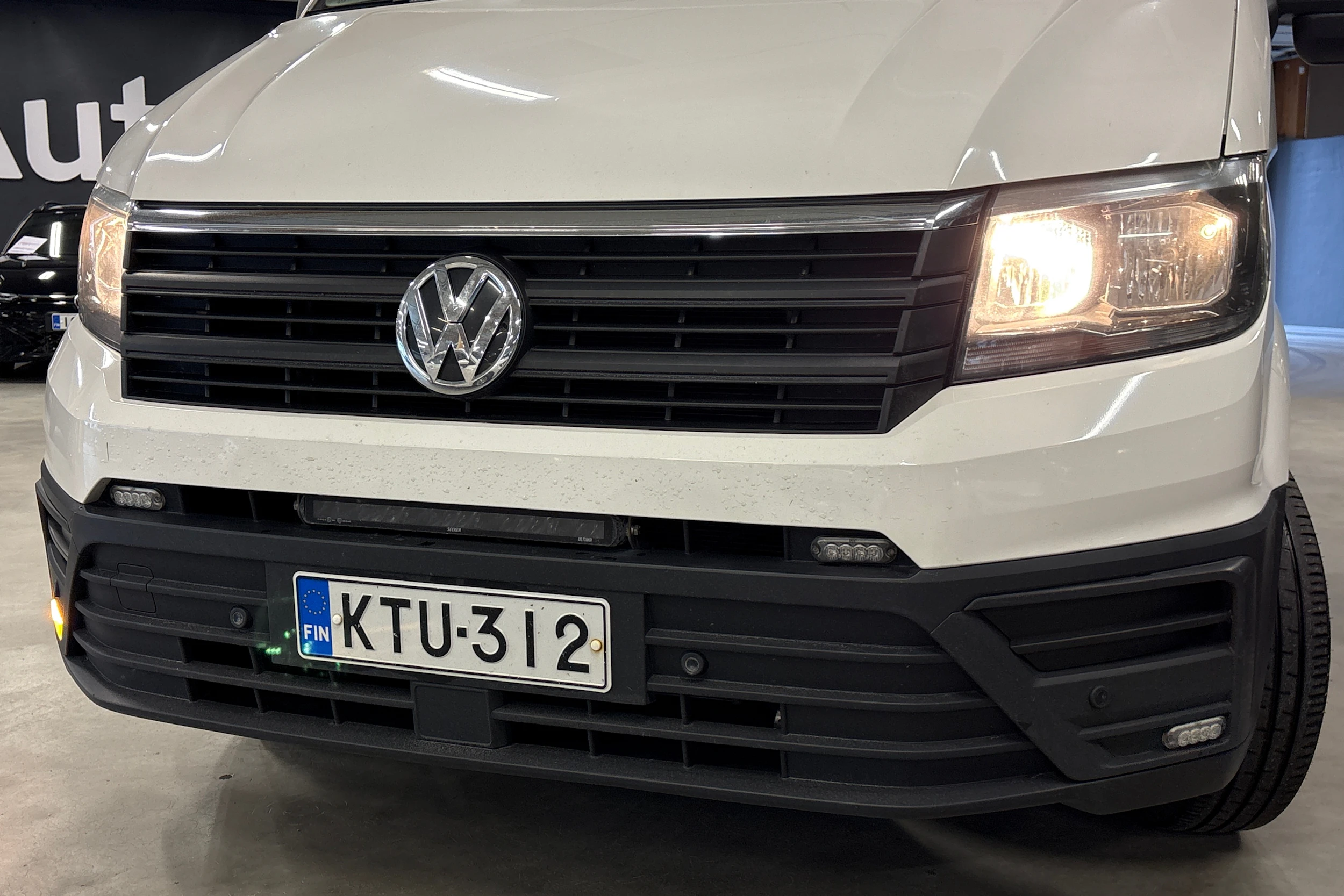 valkoinen Volkswagen Crafter 2020 kuva 6.