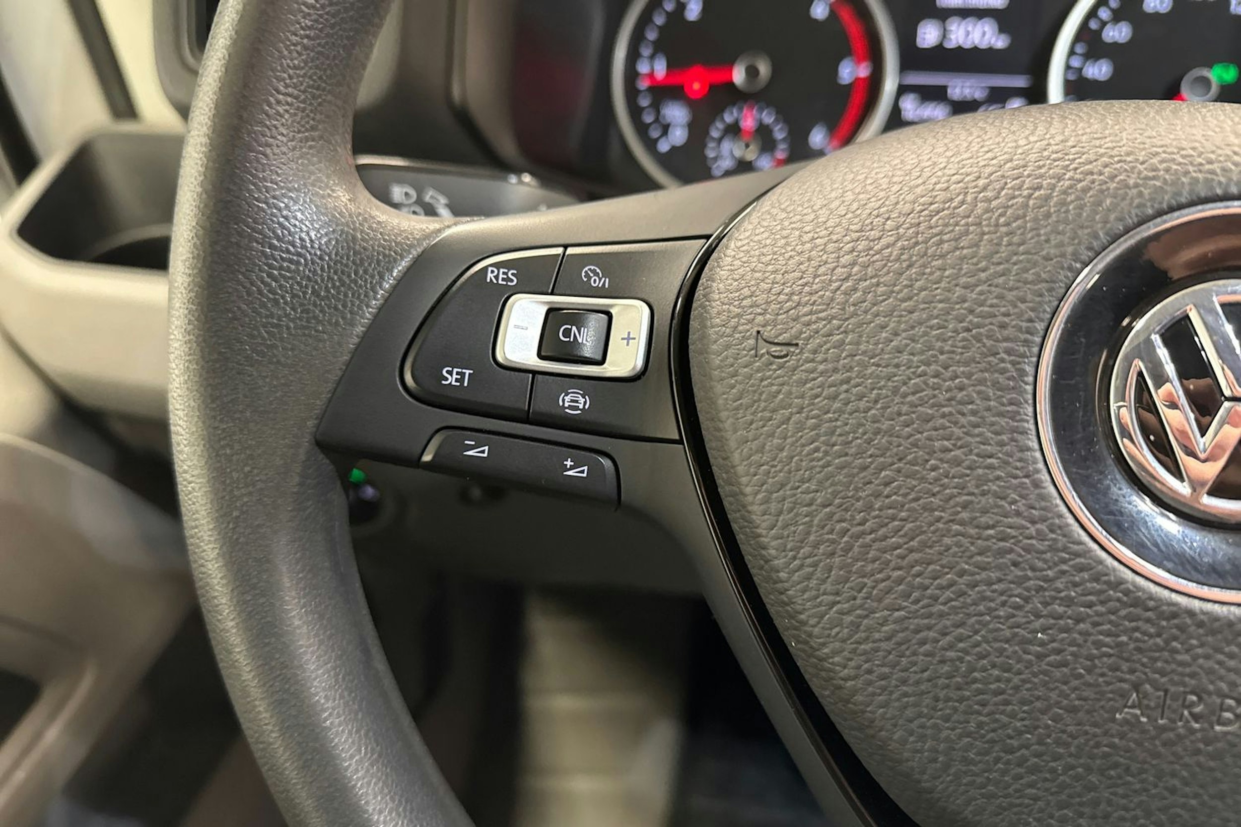 valkoinen Volkswagen Crafter 2020 kuva 14.