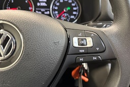 valkoinen Volkswagen Crafter 2020 kuva 15.