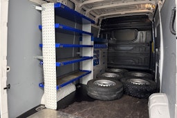 valkoinen Volkswagen Crafter 2020 kuva 24.