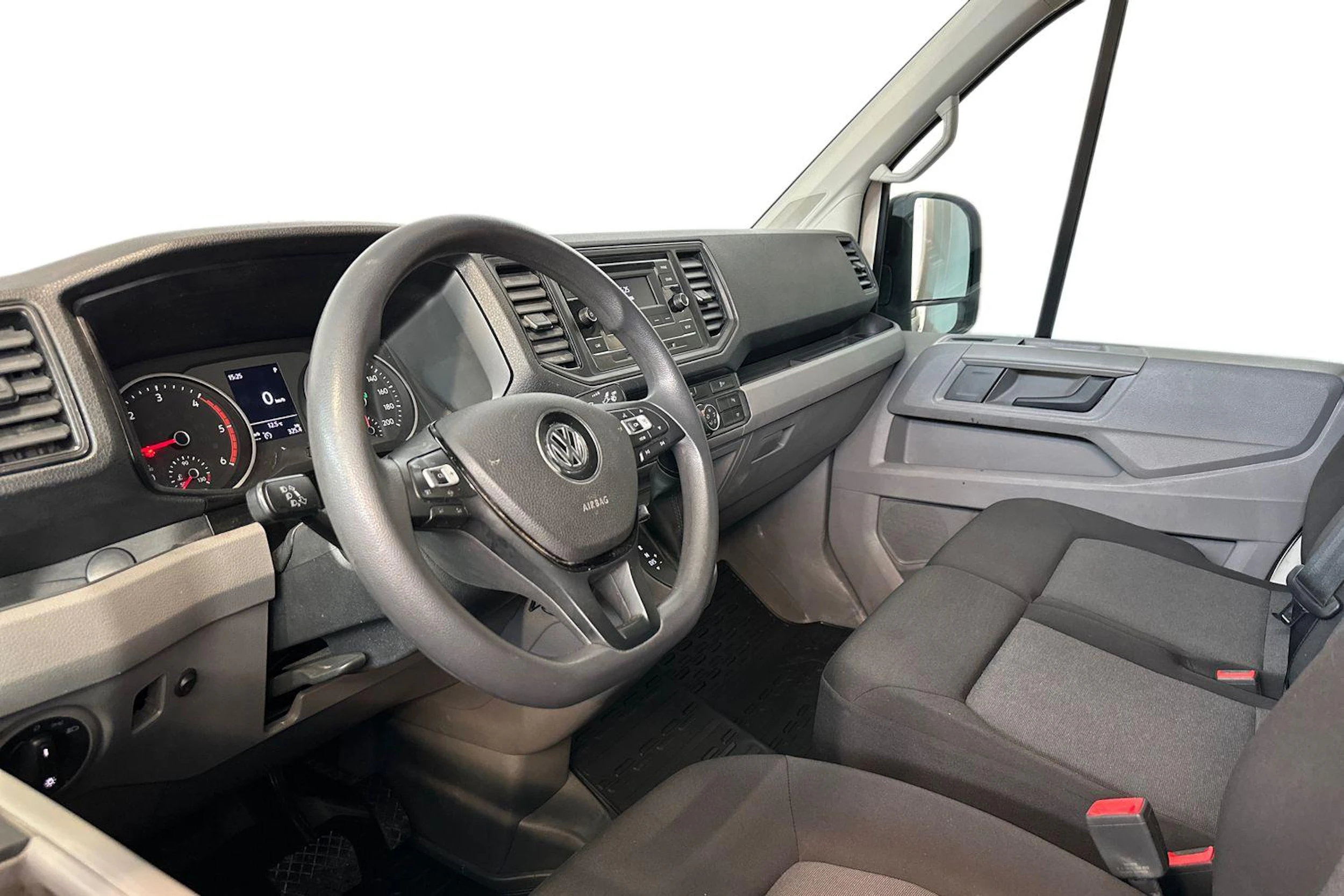 Valkoinen Volkswagen CRAFTER 2020 kuva 6.