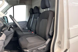 Valkoinen Volkswagen CRAFTER 2020 kuva 7.