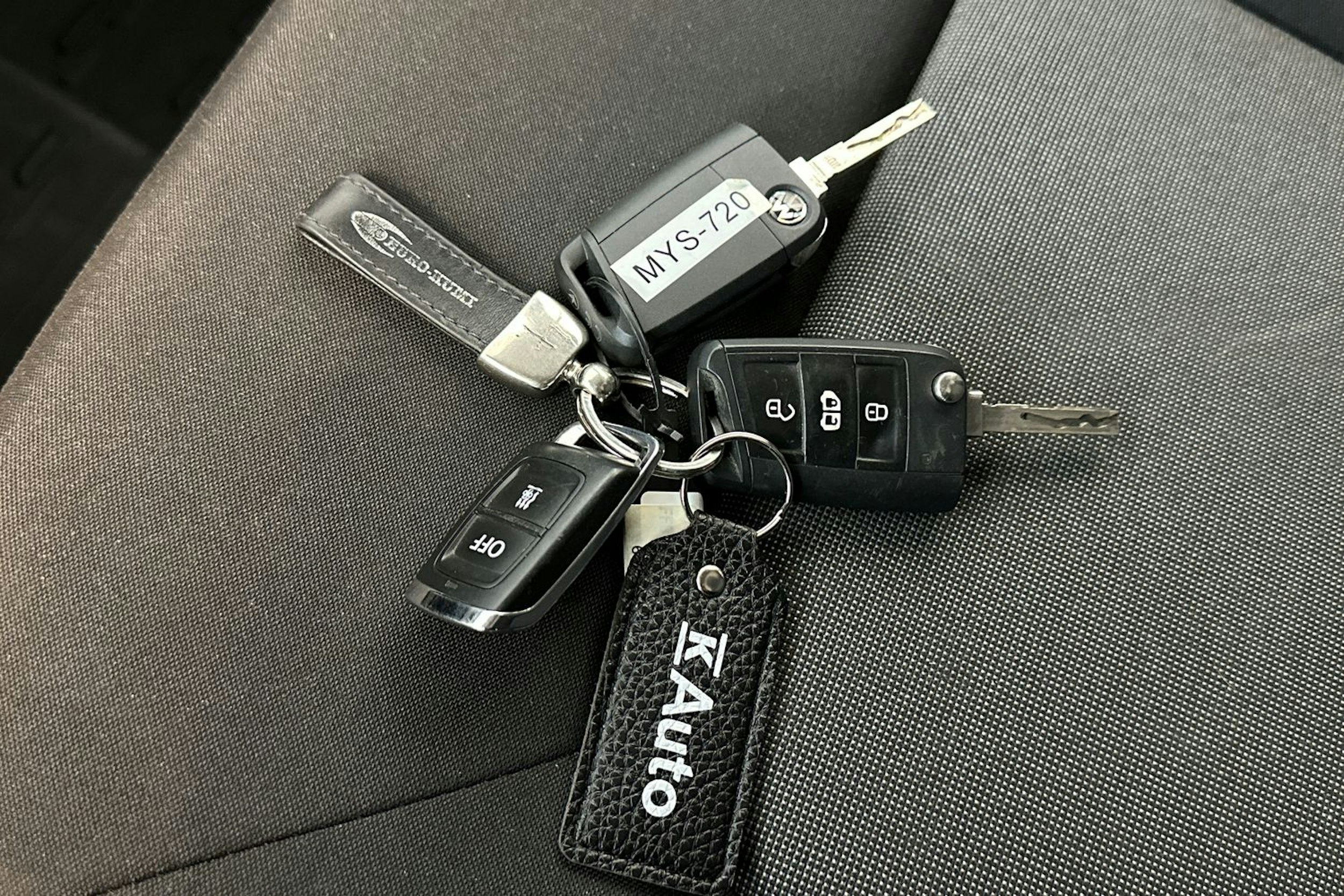 valkoinen Volkswagen Crafter 2020 kuva 21.