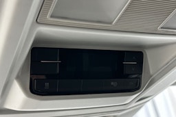 valkoinen Volkswagen Crafter 2020 kuva 22.