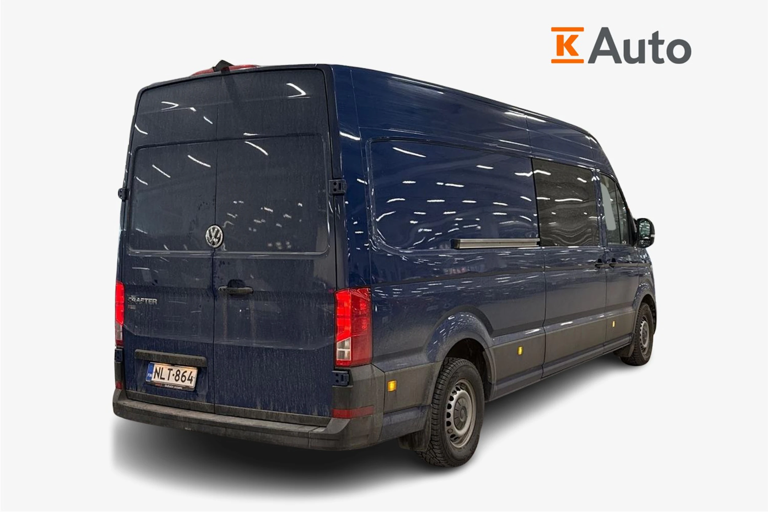 sininen Volkswagen Crafter 2020 kuva 2.