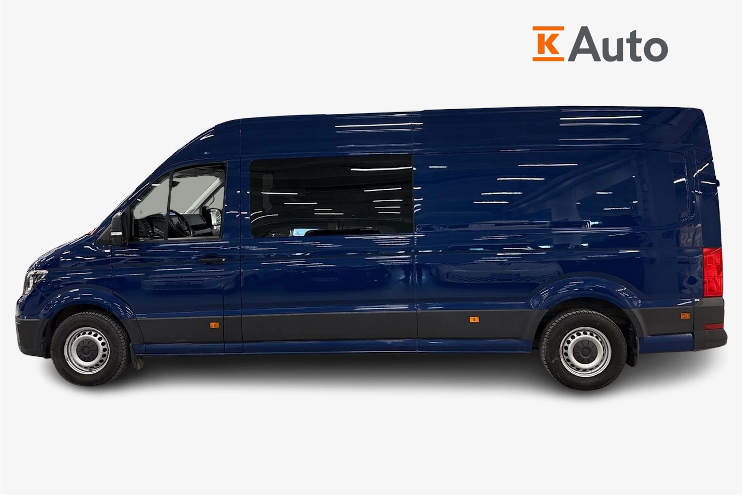 sininen Volkswagen Crafter 2020 kuva 7.