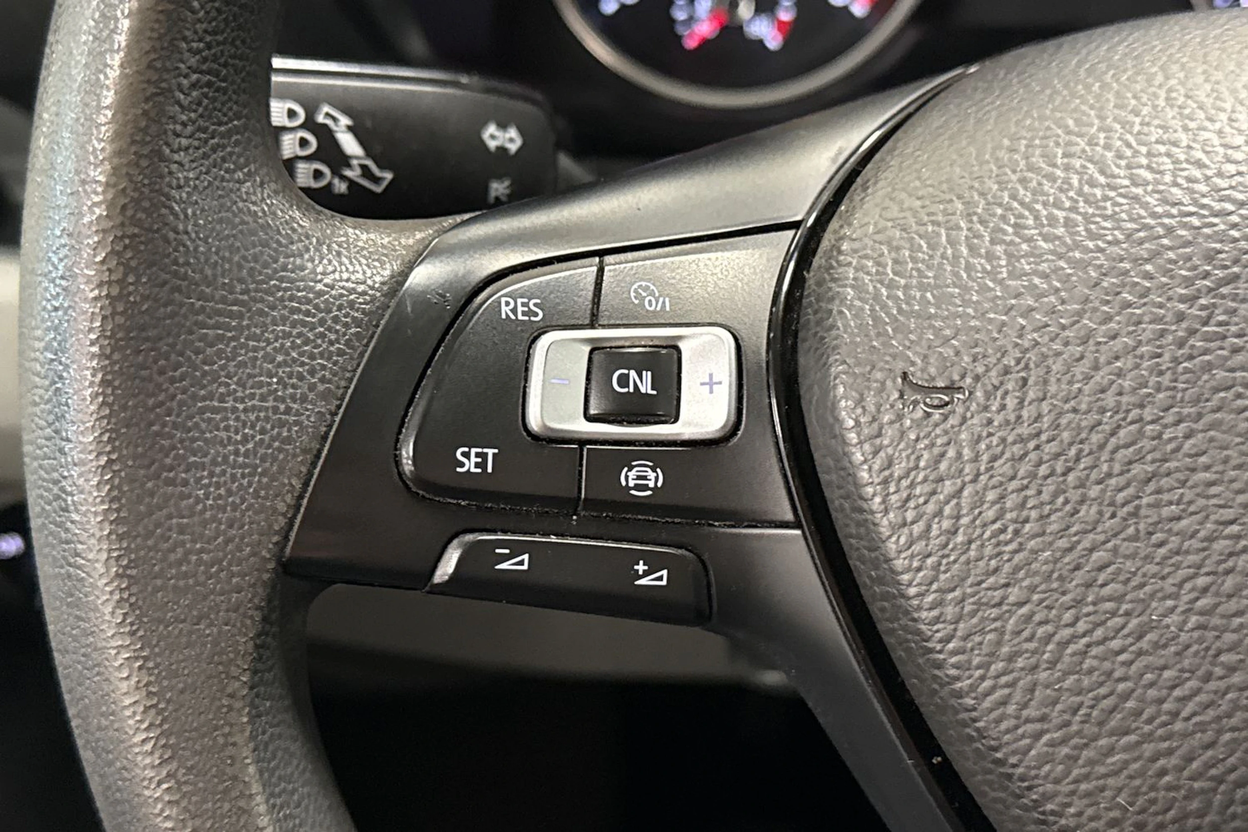 sininen Volkswagen Crafter 2020 kuva 20.