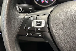 sininen Volkswagen Crafter 2020 kuva 20.