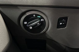 sininen Volkswagen Crafter 2020 kuva 22.