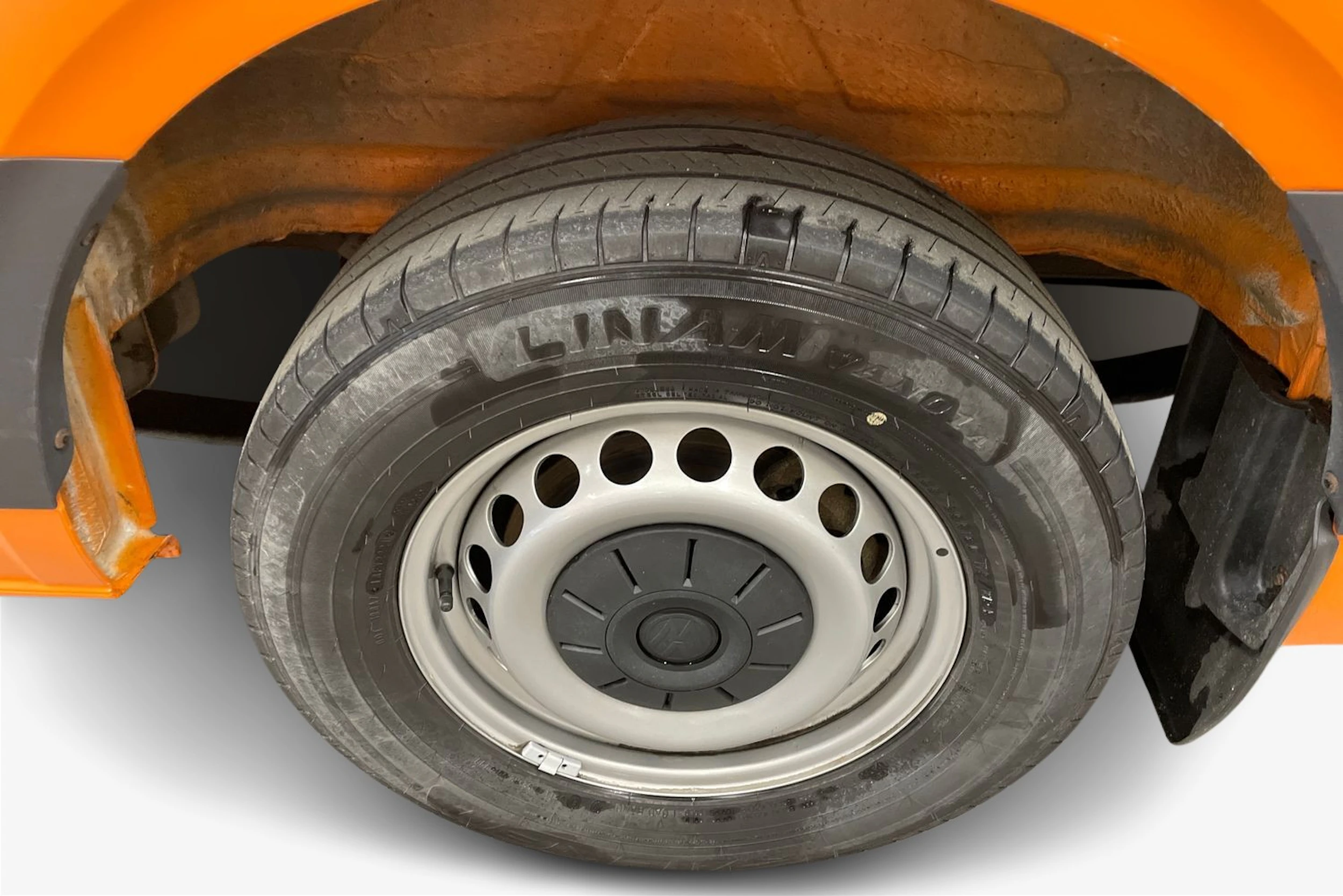 oranssi Volkswagen Crafter 2020 kuva 11.