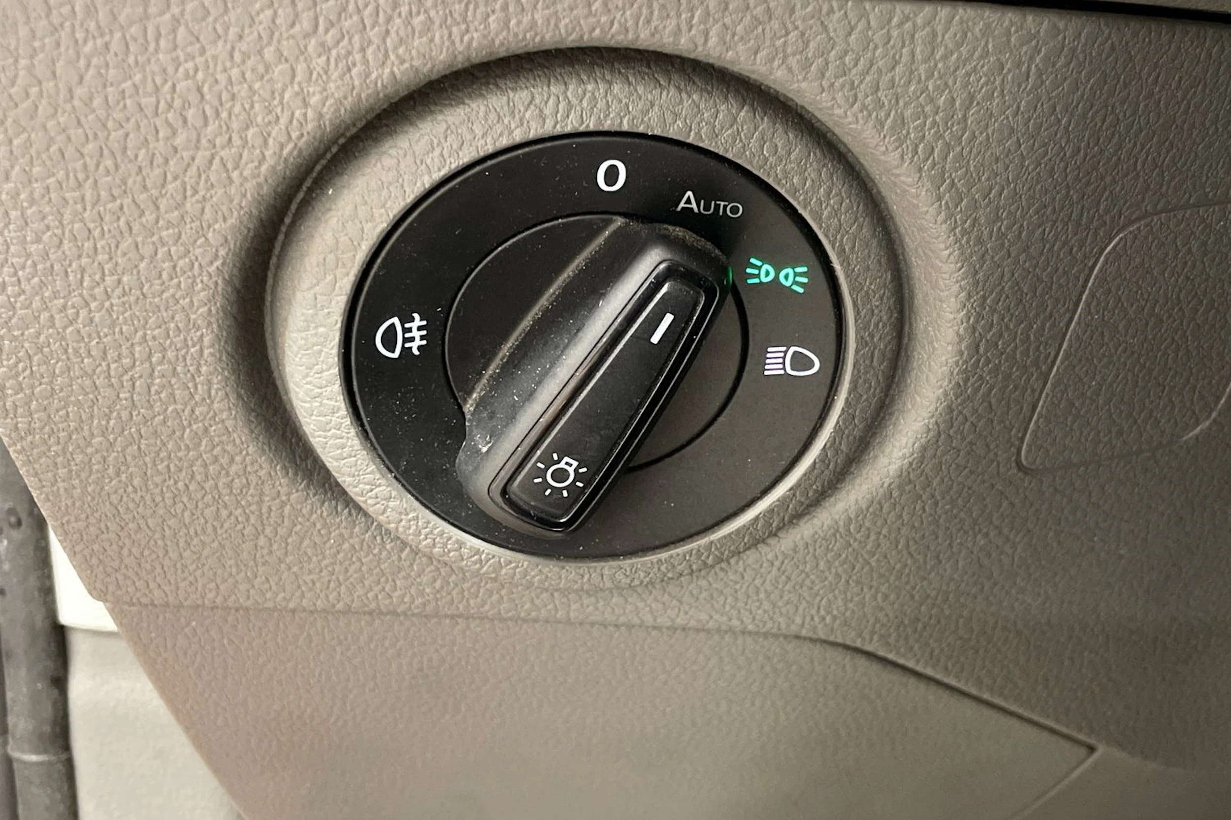 oranssi Volkswagen Crafter 2020 kuva 20.