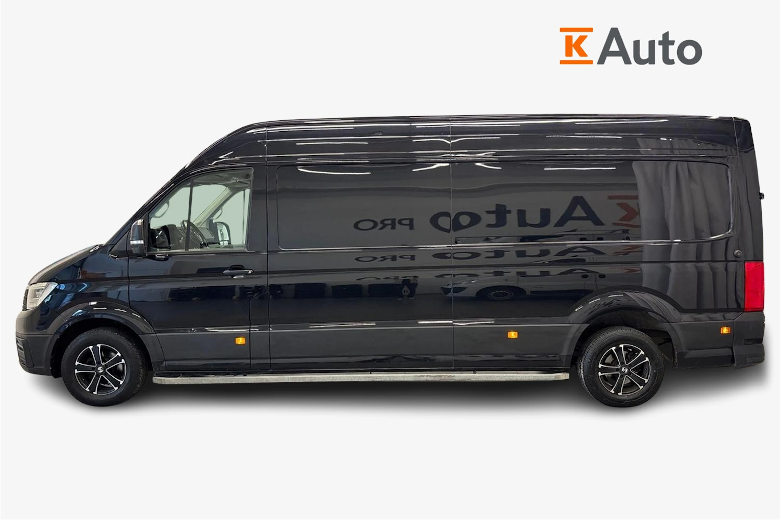 musta Volkswagen Crafter 2020 kuva 5.