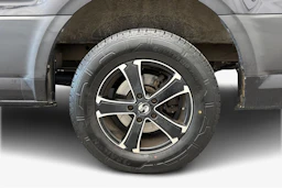 musta Volkswagen Crafter 2020 kuva 9.