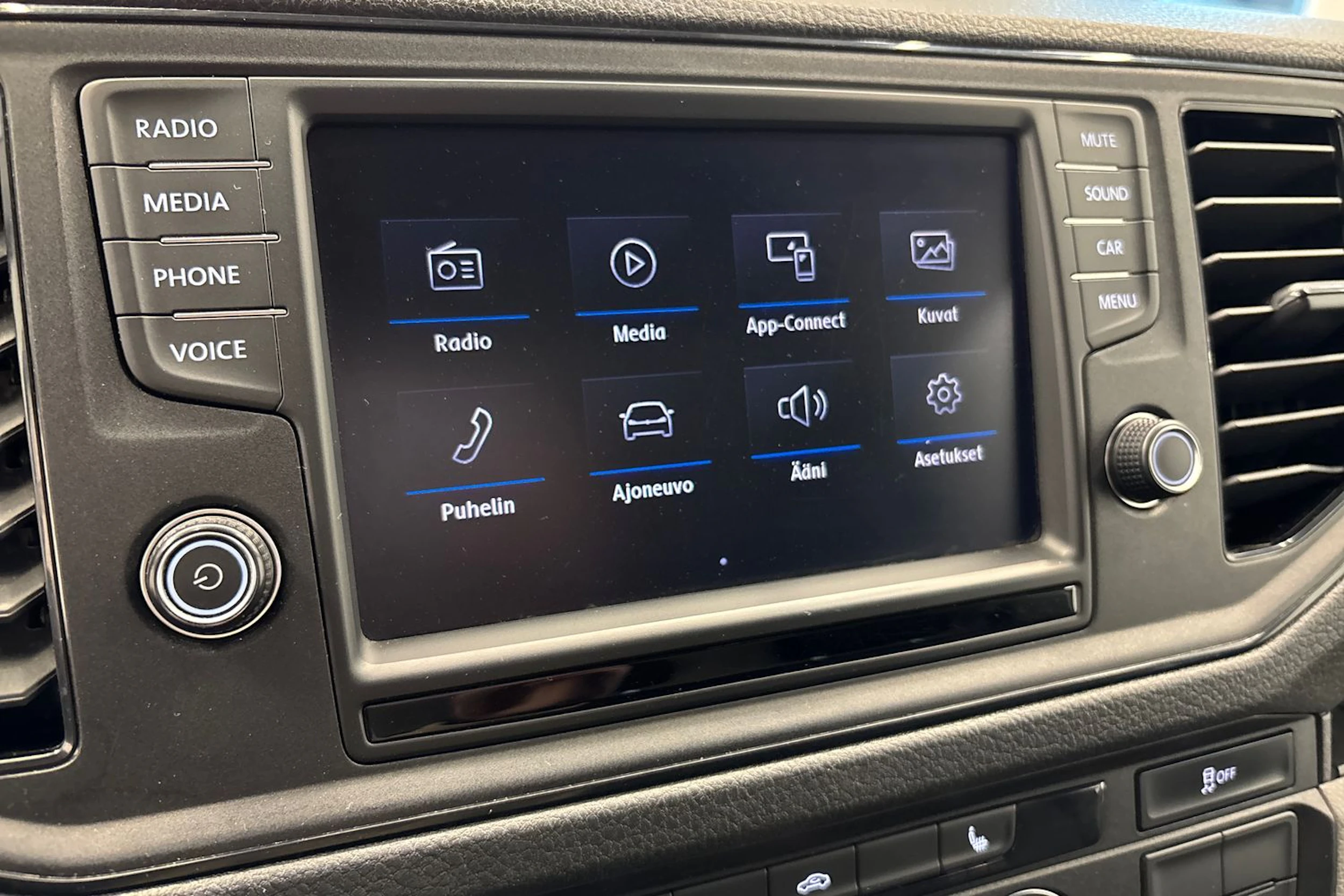 musta Volkswagen Crafter 2020 kuva 13.