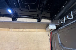 musta Volkswagen Crafter 2020 kuva 23.