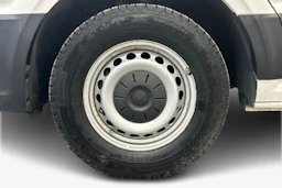 valkoinen Volkswagen Crafter 2020 kuva 9.