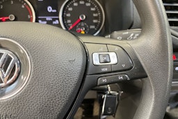 valkoinen Volkswagen Crafter 2021 kuva 25.