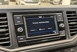 valkoinen Volkswagen Crafter 2021 kuva 29.