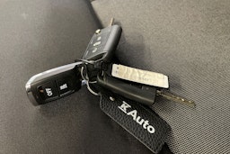 valkoinen Volkswagen Crafter 2021 kuva 32.