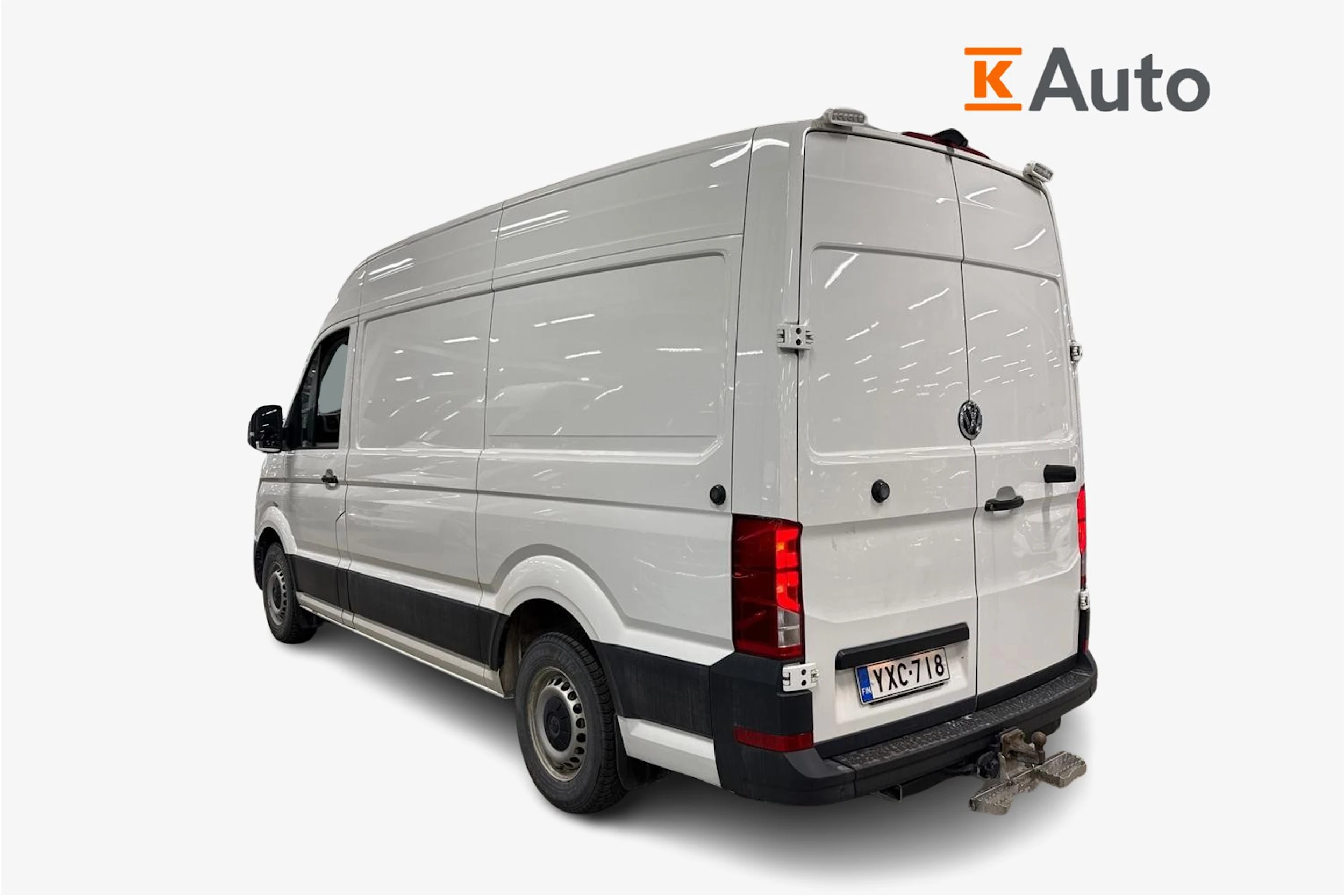 valkoinen Volkswagen Crafter 2020 kuva 2.