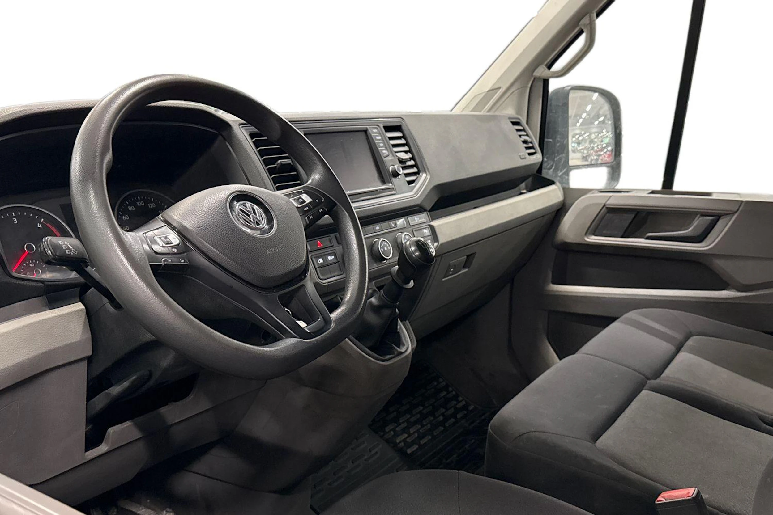 valkoinen Volkswagen Crafter 2020 kuva 3.