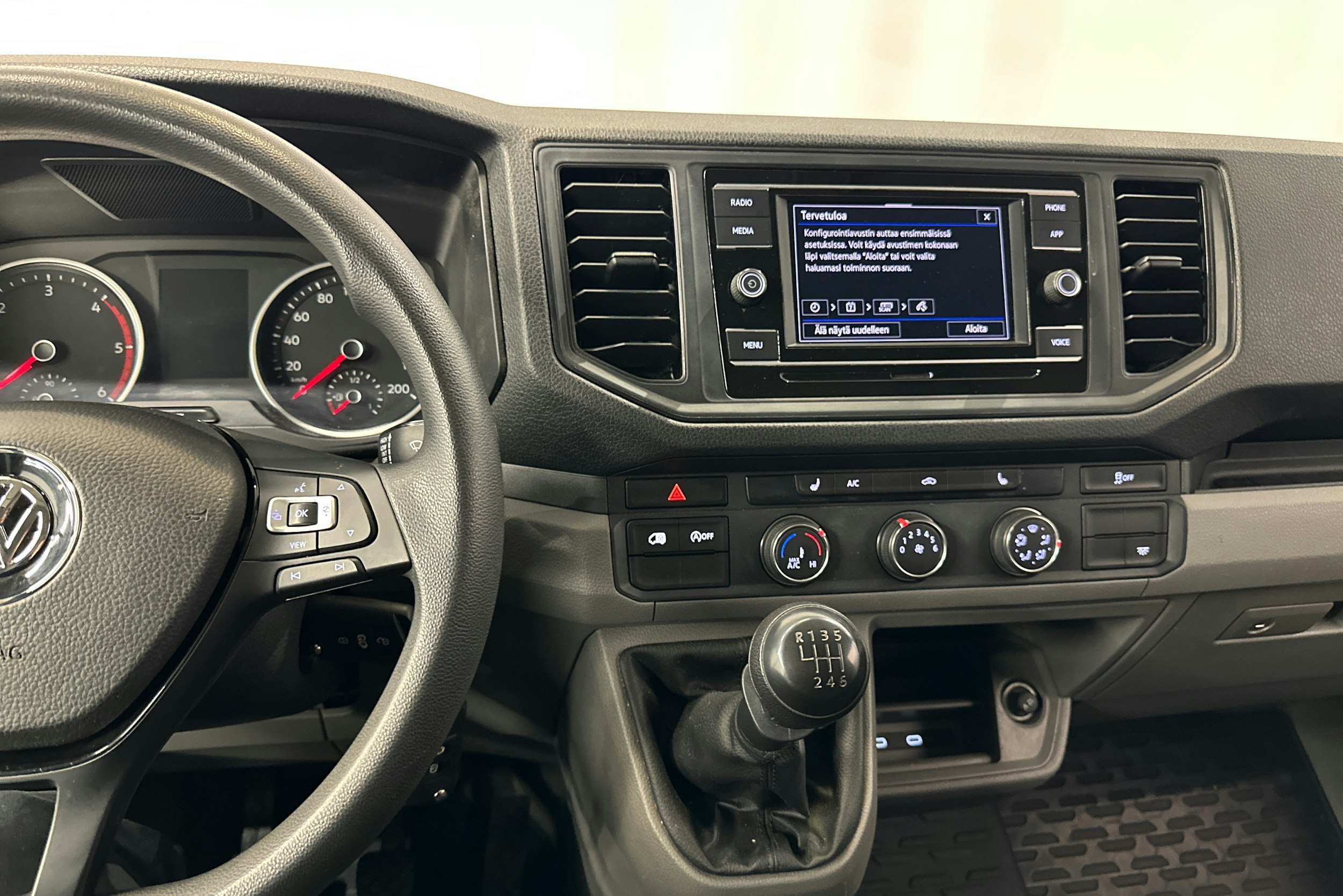 musta Volkswagen Crafter 2021 kuva 17.