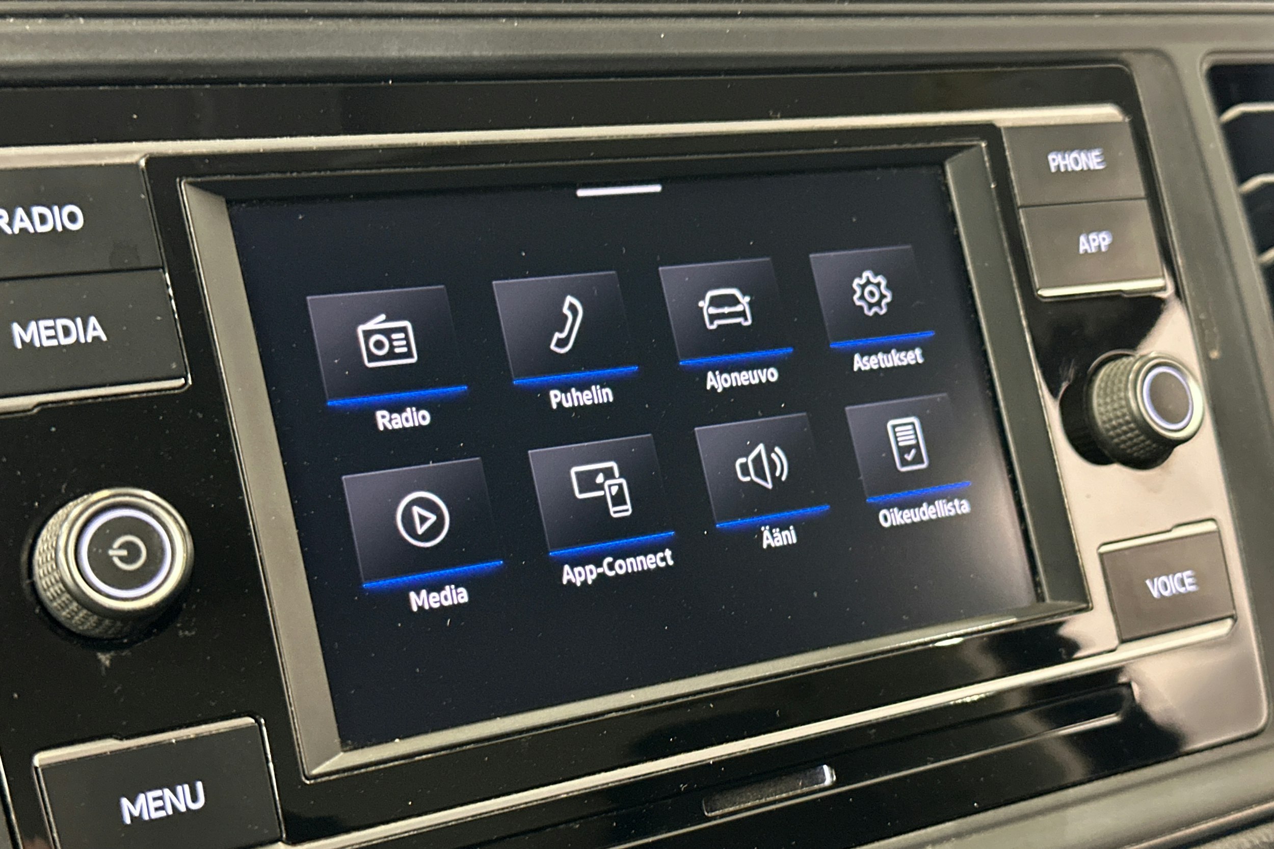 musta Volkswagen Crafter 2021 kuva 20.